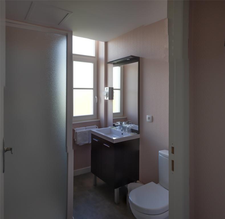 Hotel Castel Regina Châtel-Guyon Zimmer foto